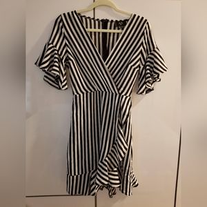 AX Paris NWOT Striped Short-Sleeved Dress